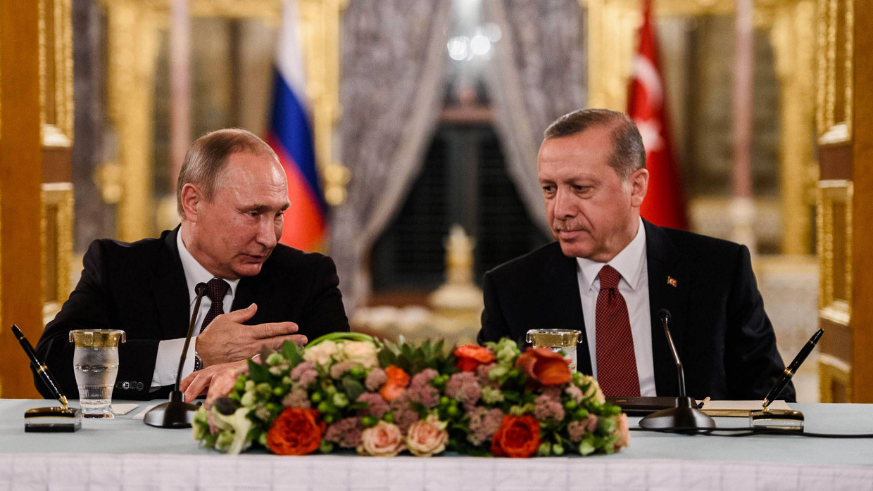 Auf einer Wellenlänge? Erdogan und Putin verbinden vor allem gemeinsame Interessen. (Archivbild vom 10. Oktober 2016) Auf einer Wellenlänge? Erdogan und Putin verbinden vor allem gemeinsame Interessen. (Archivbild vom 10. Oktober 2016)