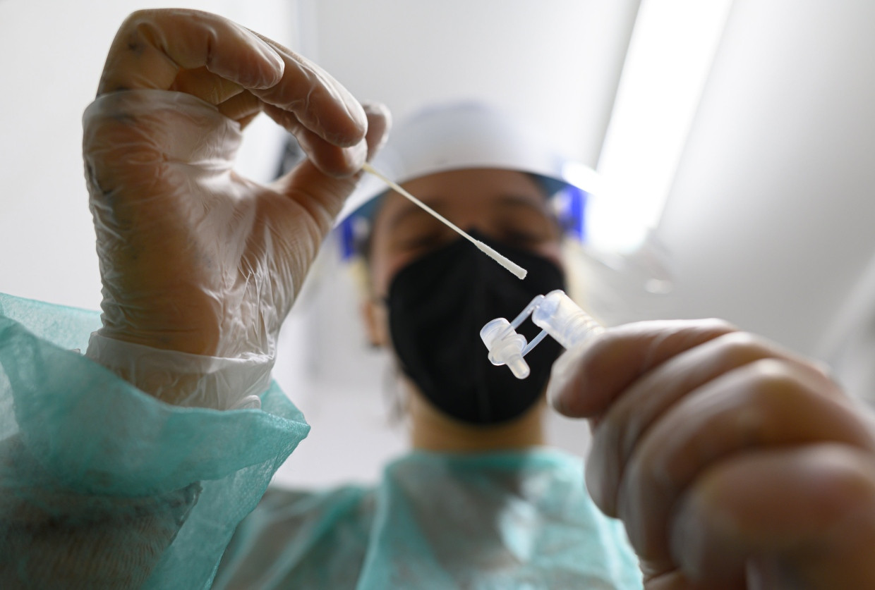 Der Staat finanzierte von März 2021 an kostenlose Corona-Schnelltests für alle Bürger.