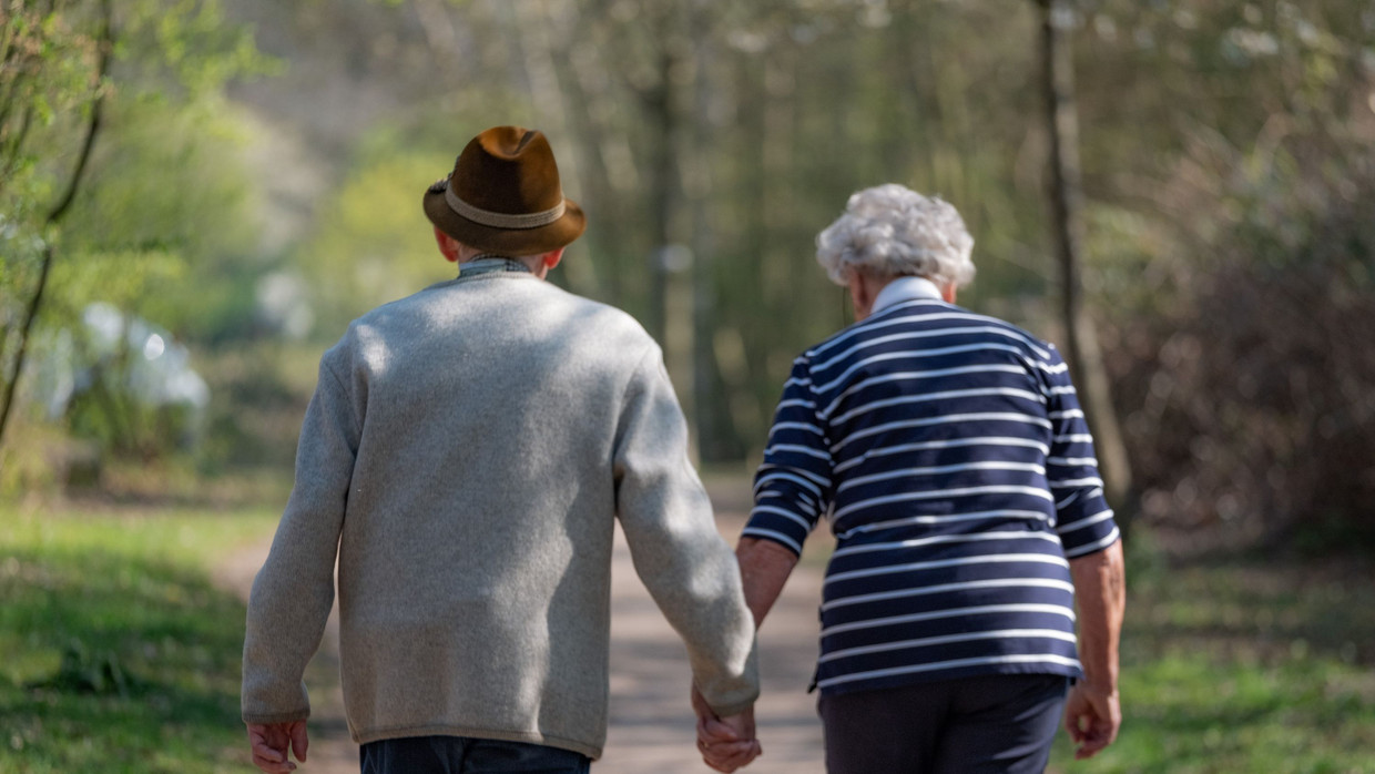 Die steigende Zahl der Rentner veranlasst die Bundesregierung zum Tricksen bei den Kosten der Rente