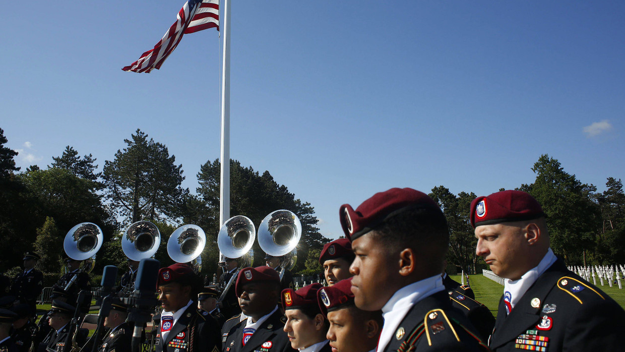 35.000 amerikanische Soldaten sind momentan in Deutschland stationiert - hier ein Kontingent bei der 75-Jahres-Feier des D-Day in der Normandie. 35.000 amerikanische Soldaten sind momentan in Deutschland stationiert - hier ein Kontingent bei der 75-Jahres-Feier des D-Day in der Normandie.
