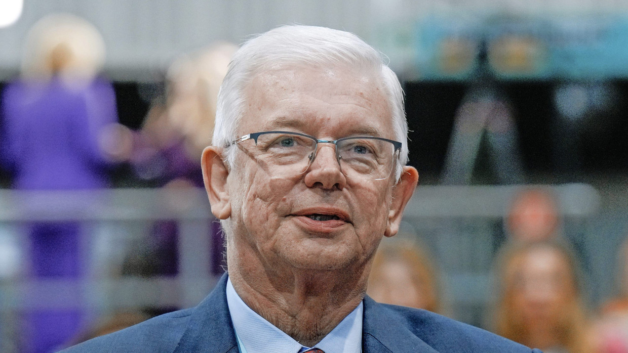 Schlichter Im Tarifstreit Comeback Von Roland Koch Schlichter Im Tarifstreit Comeback Von Roland Koch