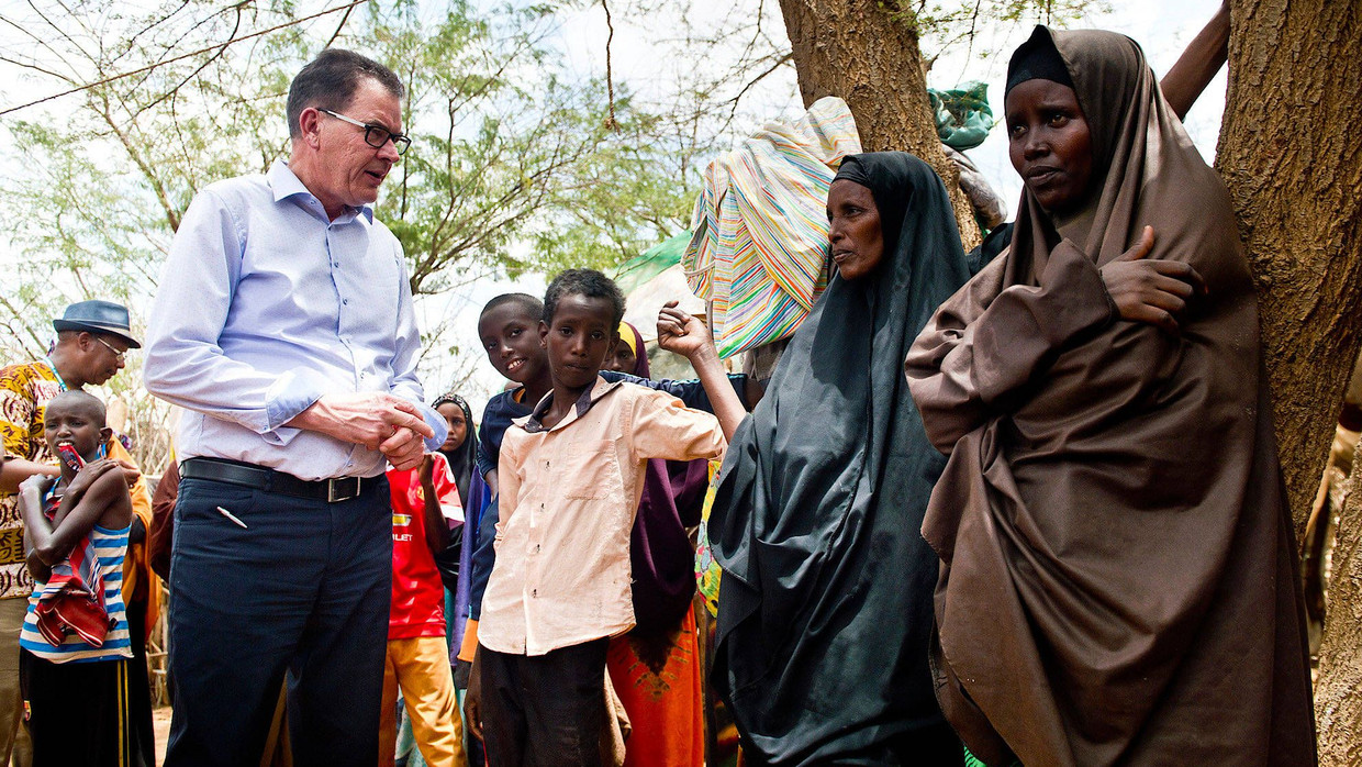 Sorgt sich um Afrika: Bundesentwicklungsminister Gerd Müller (CSU) im März 2016 beim Besuch eines Flüchtlingscamps im kenianischen Dadaab.