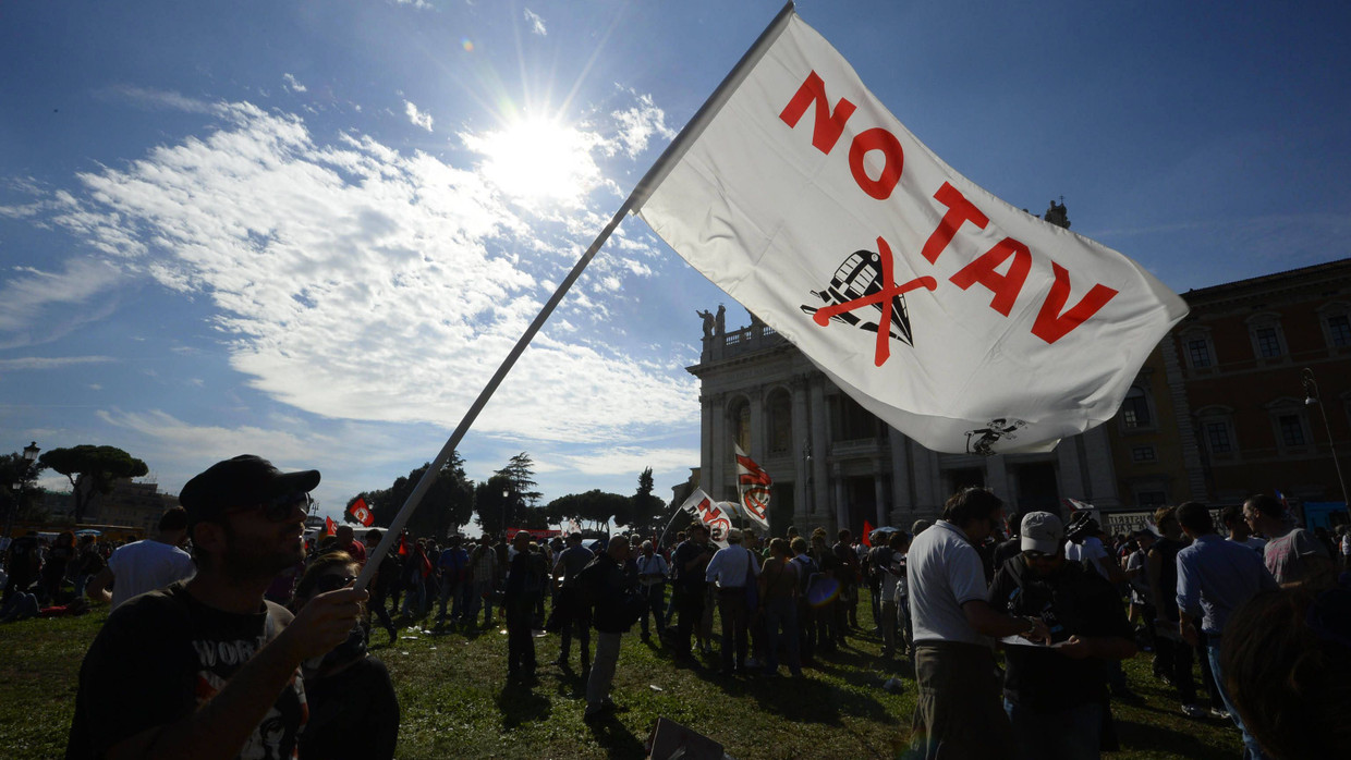 Derzeit sammeln sich die Demonstranten.
