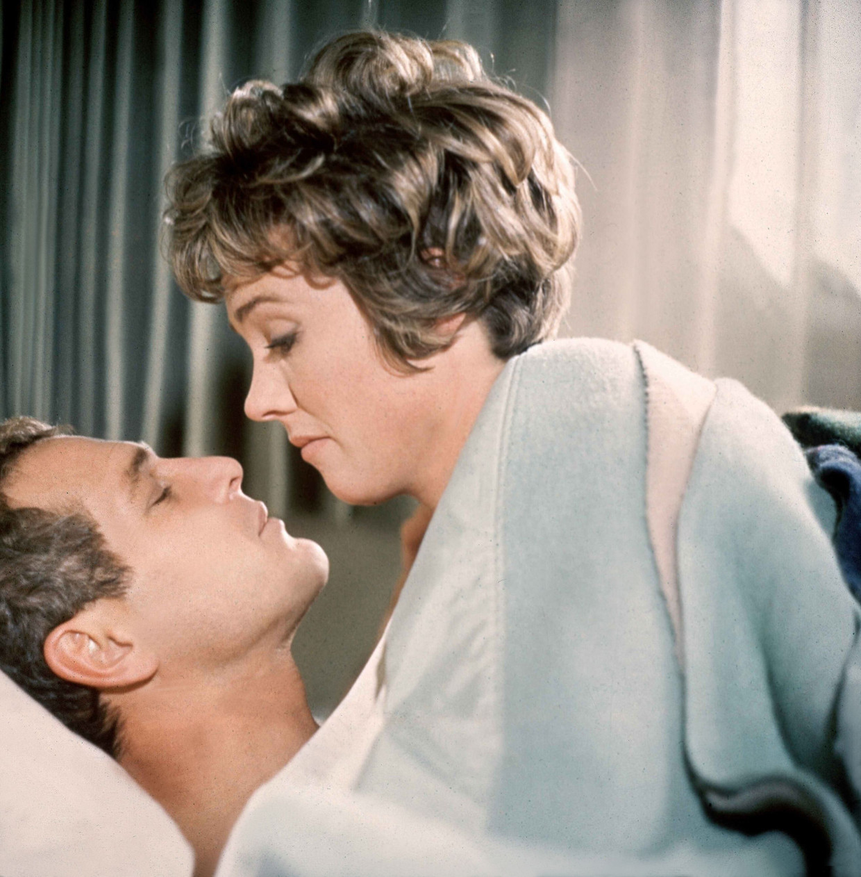 Liebe unter Spionen: Andrews mit Paul Newman in Alfred Hitchcocks „Der zerrissene Vorhang“ (1966)