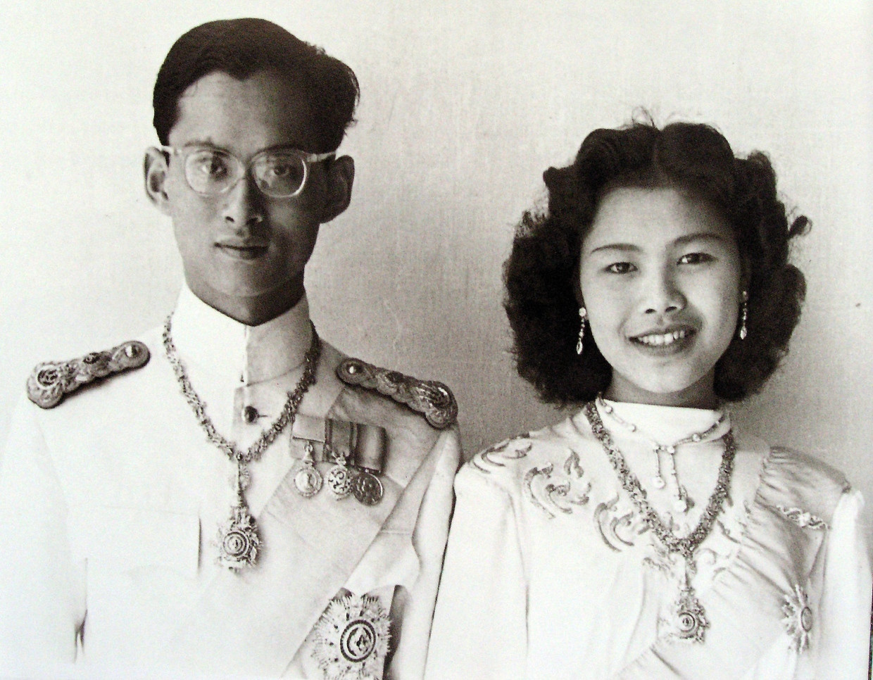 Lange gehörten das thailändische Königspaar Bhumibol und Sirikit zu den wichtigsten Figuren der internationalen Aristokratie.