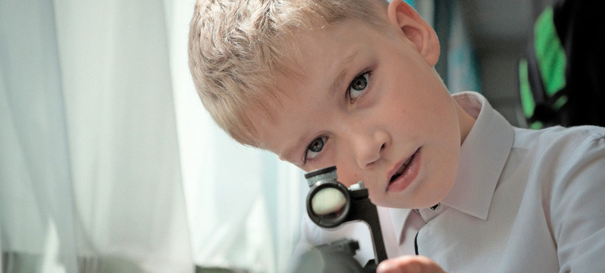 Kinder werden in den Krieg eingeschworen, was kein lustiges Spiel ist: der Film „Herr Niemand gegen Putin“.