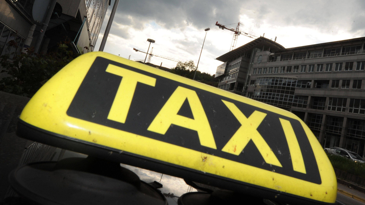 Die Tarife für Krankenfahrten werden wohl steigen, sagt der Taxi-Verband