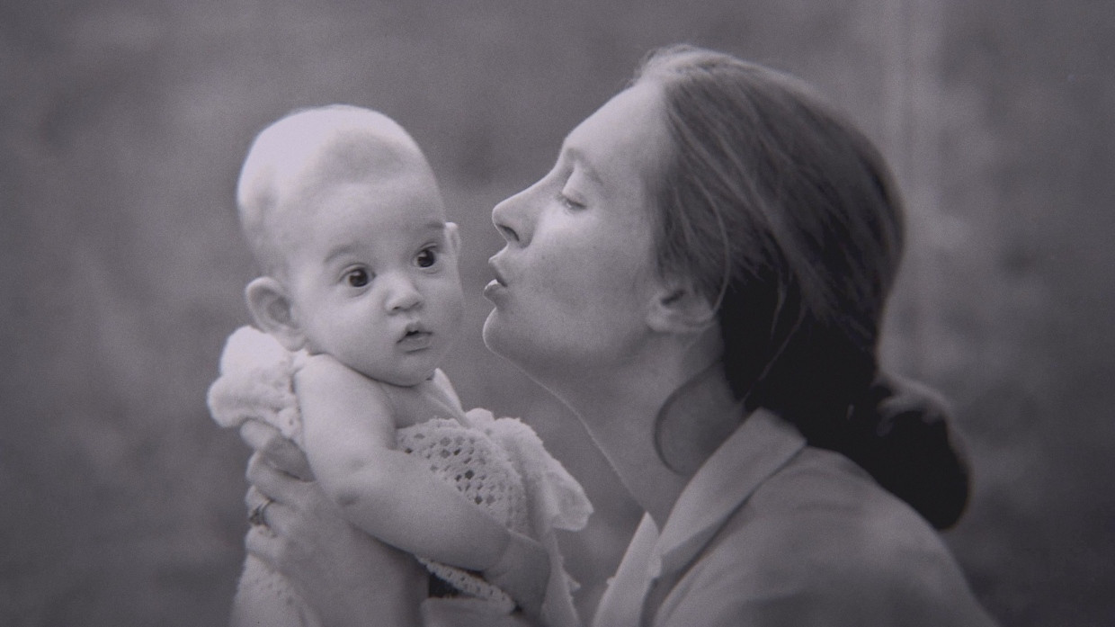 Die ersten Lebensjahre verbrachte ihr 1967 geborener Sohn in der tansanischen Wildnis: Jane Goodall mit „Grub“ van Lawick