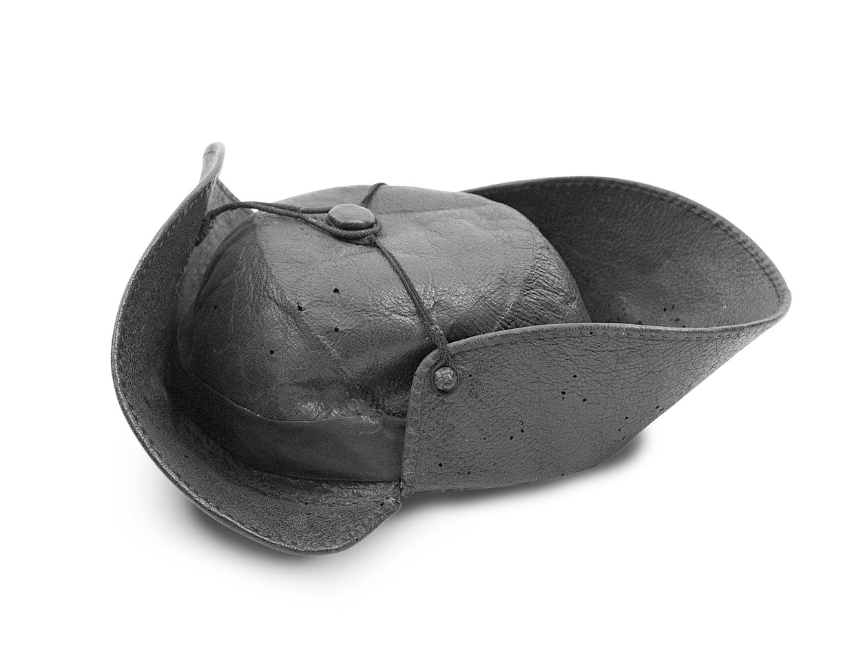 Elegantly folded, but what size? A leather hat that Schiller is said to have worn as a student at Karlsruhe in Stuttgart.