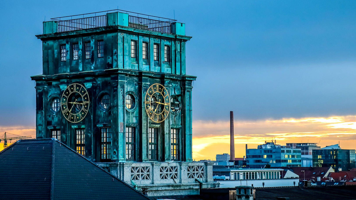 Die TU München (hier ihr Uhrturm) ist das Vorbild der Reform Die TU München (hier ihr Uhrturm) ist das Vorbild der Reform