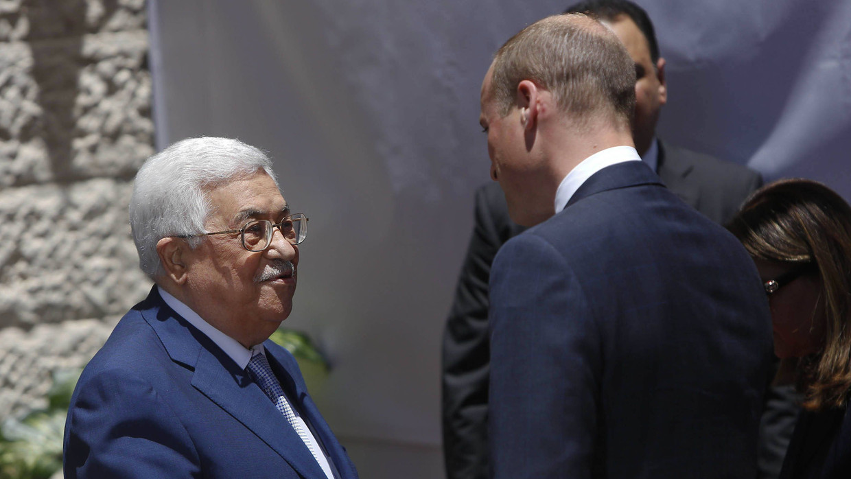 Prinz William zusammen mit dem palästinensischen Präsidenten Abbas in Ramallah
