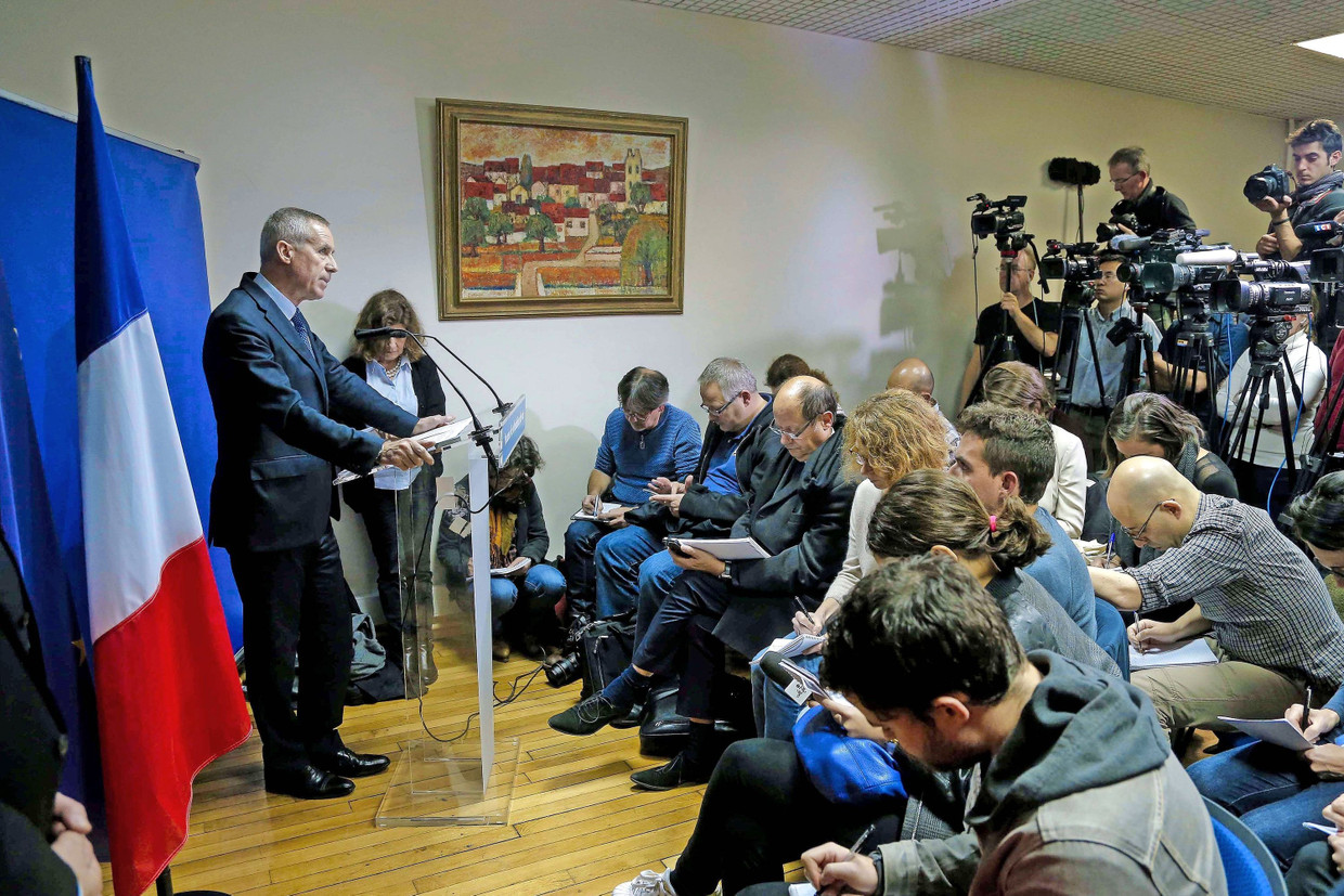 Nach den Anschlägen trat Staatsanwalt François Molins vor die Presse und beantwortete Fragen von Journalisten.