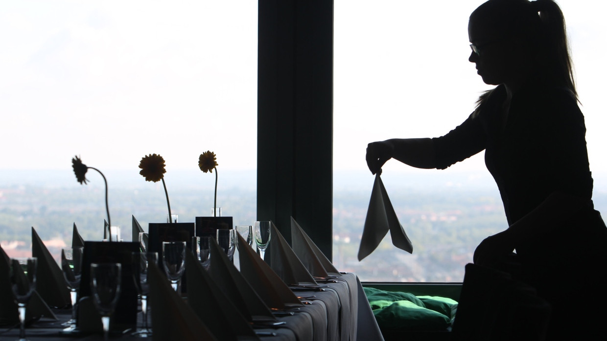 Was geschieht mit den Löhnen in der Gastronomie?