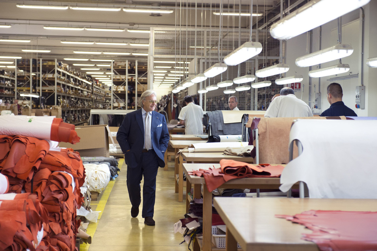 Tod's-Chef Diego Della Valle in seiner Fabrik in Sant'Elpidio a Mare. Hir werden Schuhe, Taschen und Lederaccessoires in italienischer Tradition hergestellt.