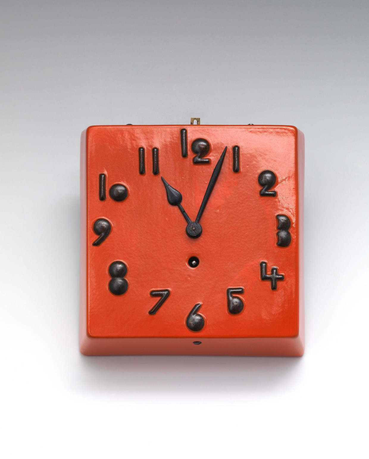 Forever modern: Margarete Heymann-Loebenstein's fire-red wall clock.