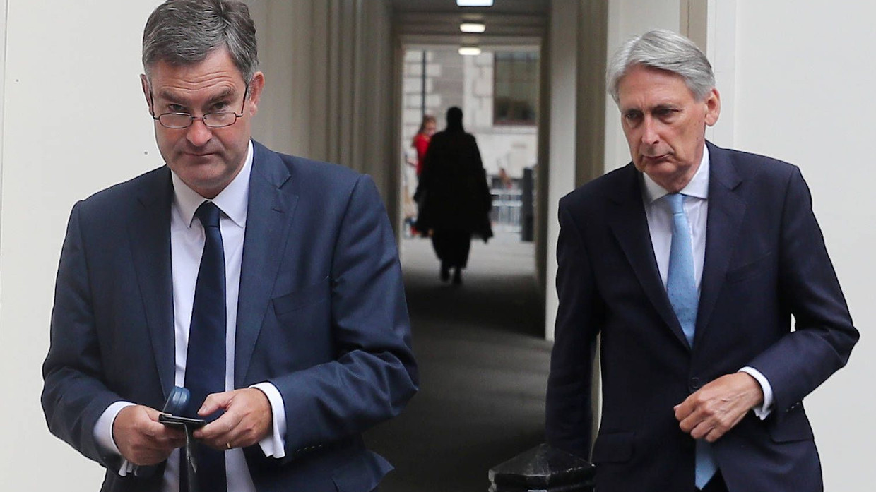 David Gauke und Philip Hammond am Dienstag in Westminster