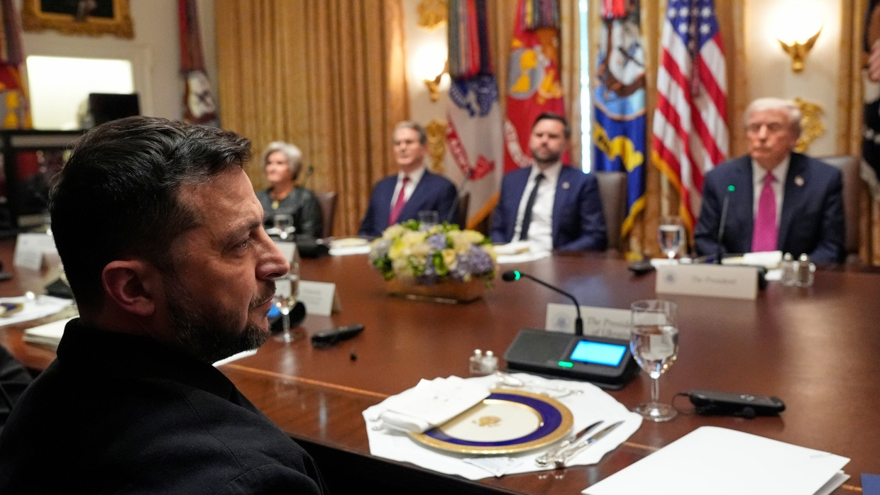 Angespannt: Wolodymyr Selenkyj während des Treffens mit  Donald Trump am Freitag in Washington