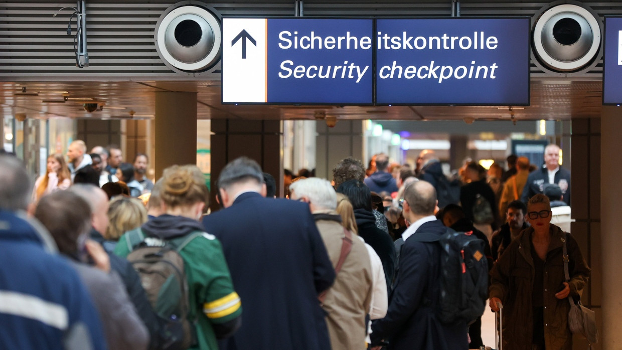 Was Darf Nicht Durch Die Sicherheitskontrolle Am Flughafen www.faz.net