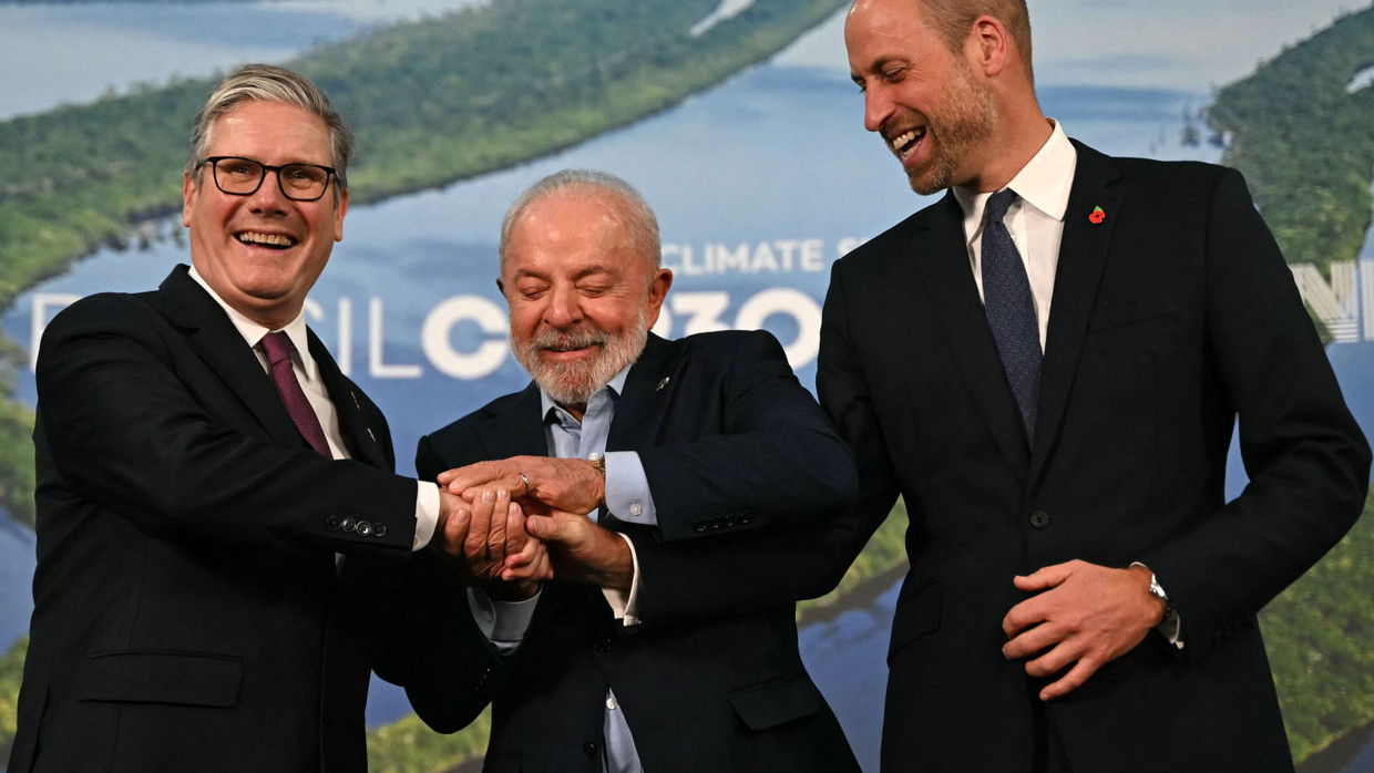 Prominente Gäste: Brasiliens Präsident Lula da Silva empfängt den britischen Premierminister Starmer und Prinz William (rechts).