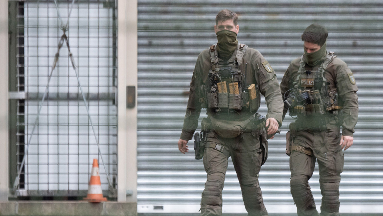 Beamte des Spezialeinsatzkommandos (Archivbild) Beamte des Spezialeinsatzkommandos (Archivbild)