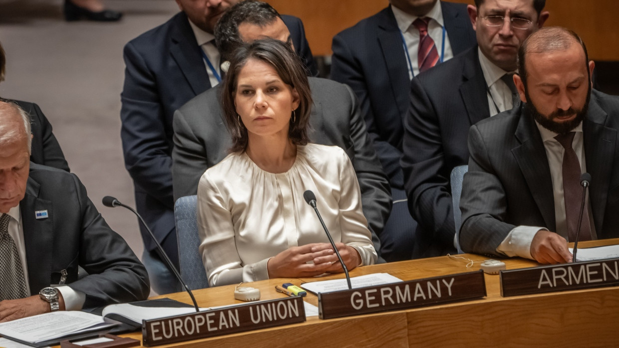 Israel: Baerbock fordert Kampfpausen für Gaza im UN-Sicherheitsrat | FAZ