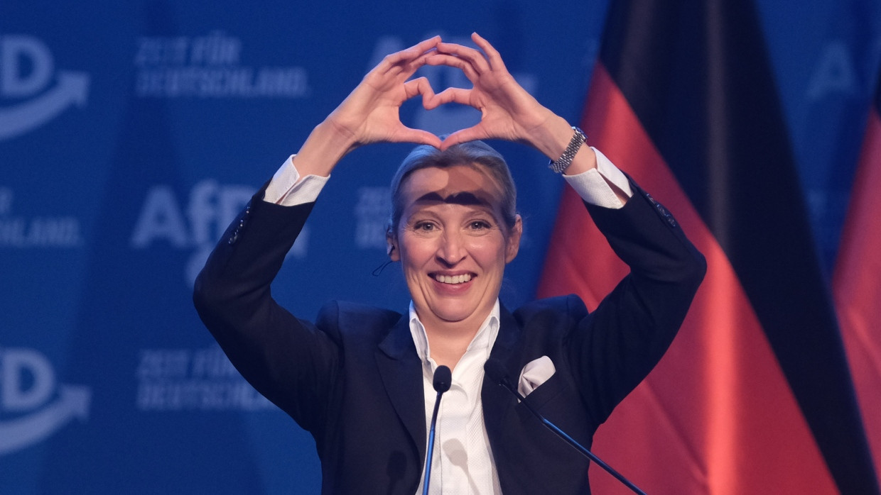 Alice Weidel lässt sich auf Wahlparteitag der AfD wie ein Popstar feiern |  FAZ
