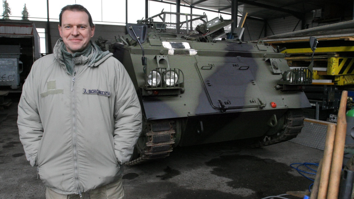 Handel mit Militärfahrzeugen Gute Geschäfte mit alten Panzern