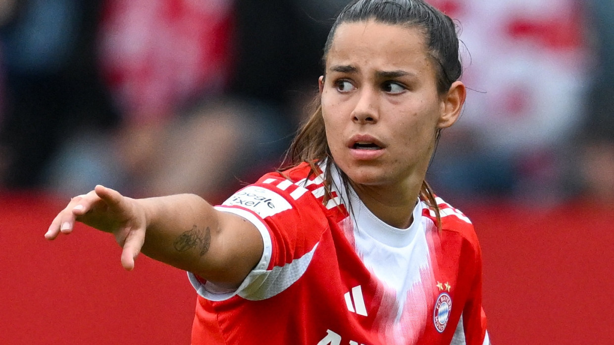 Lena Oberdorf steht wieder eine lange Ausfallzeit bevor.