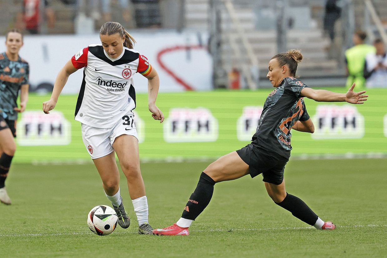 Tanja Pawollek in action for Eintracht frankfurt