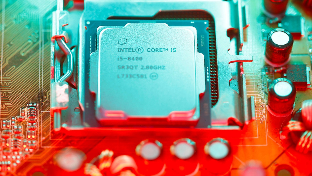 Ausgerechnet das Herz des Computers ist von der Sicherheitslücke betroffen: ein Prozessor von Intel