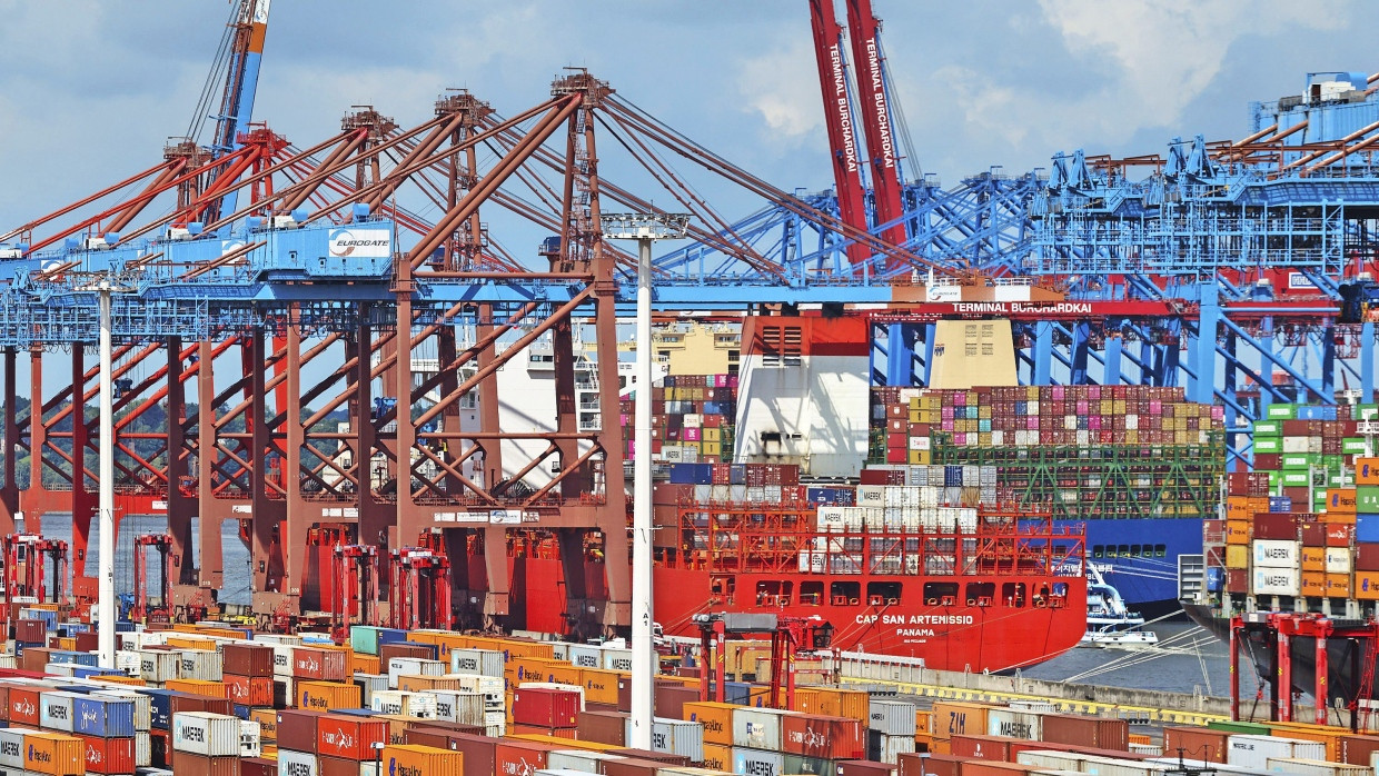 Deutschlands Wirtschaft wird wieder wachsen: Blick auf den Hamburger Hafen, eine Exportdrehscheibe.