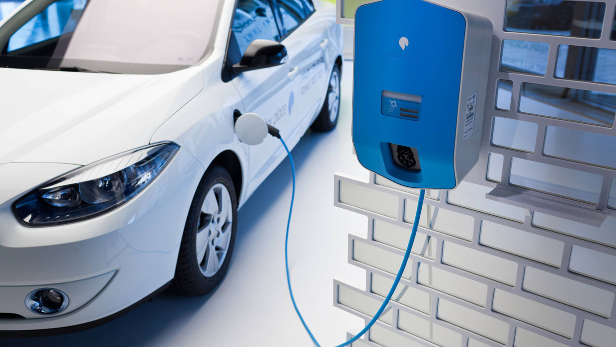 Elektroautos: Schon beim Hausbau soll künftig die Lademöglichkeit mitgedacht werden.