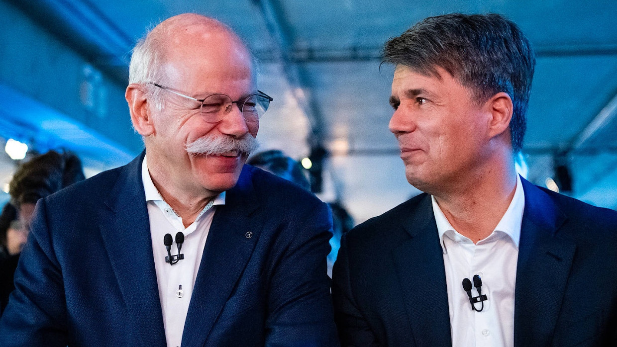 Mit gebündelten Kräften: Daimler-Chef Dieter Zetsche (links) und der Vorsitzende von BMW, Harald Krüger