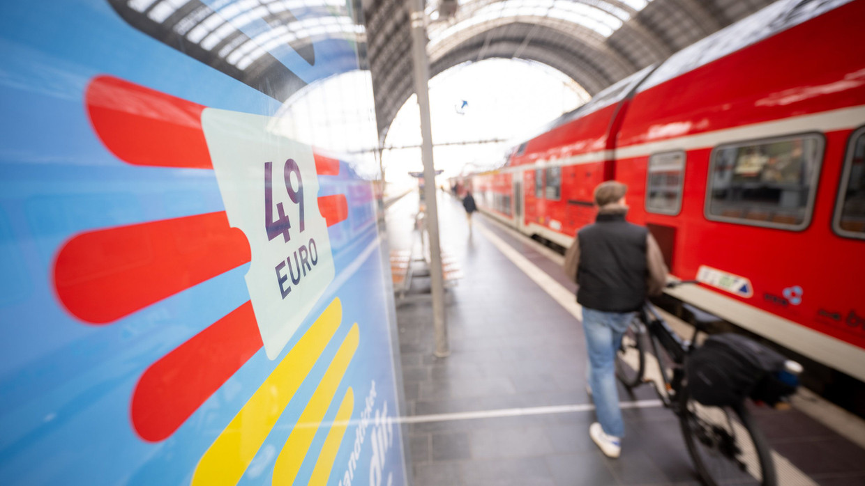 Das Deutschlandticket wird über den Preis beworben.