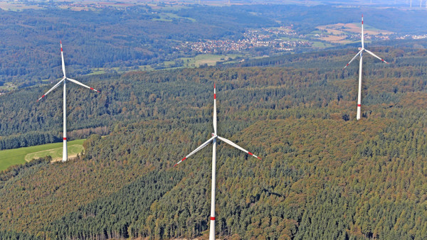 Schon vorhanden: der Windpark in Wächtersbach-Neudorf