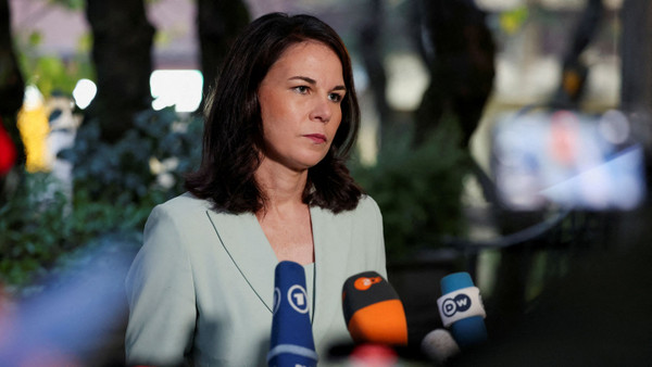 Außenministerin Annalena Baerbock bei einer Pressekonferenz der G-7-Außenminister in Fiuggi, 25.11.24.