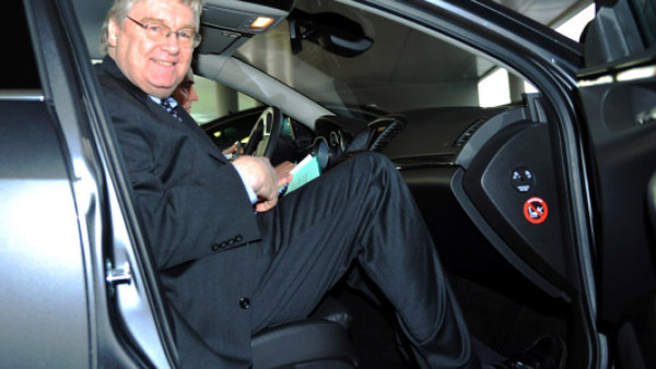 Bei Opel greift jetzt Nick Reilly zum Steuer