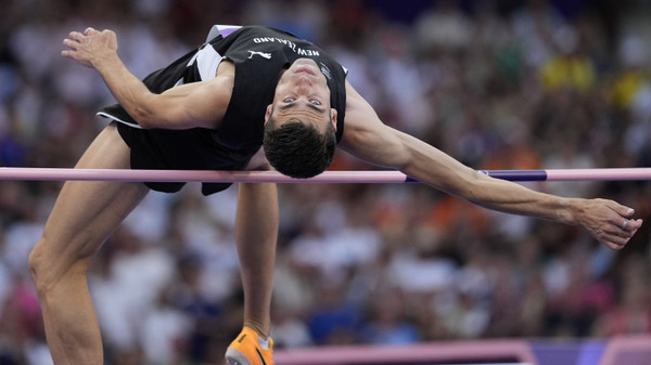 Überraschungssieger: Hamish Kerr gewinnt Gold im Weitsprung.